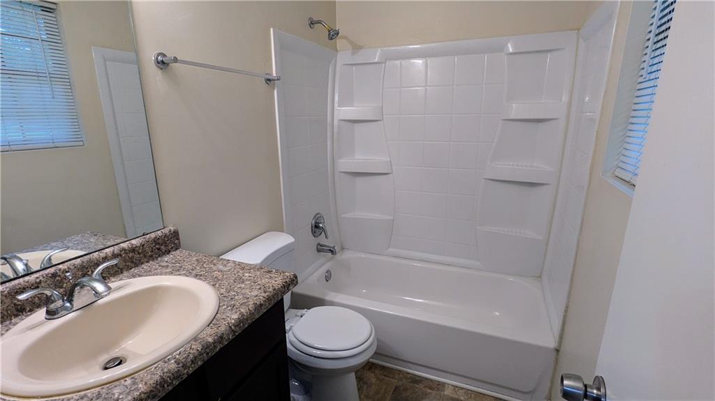 2168 Sara Ashley Way, Lithonia, Georgia image 11