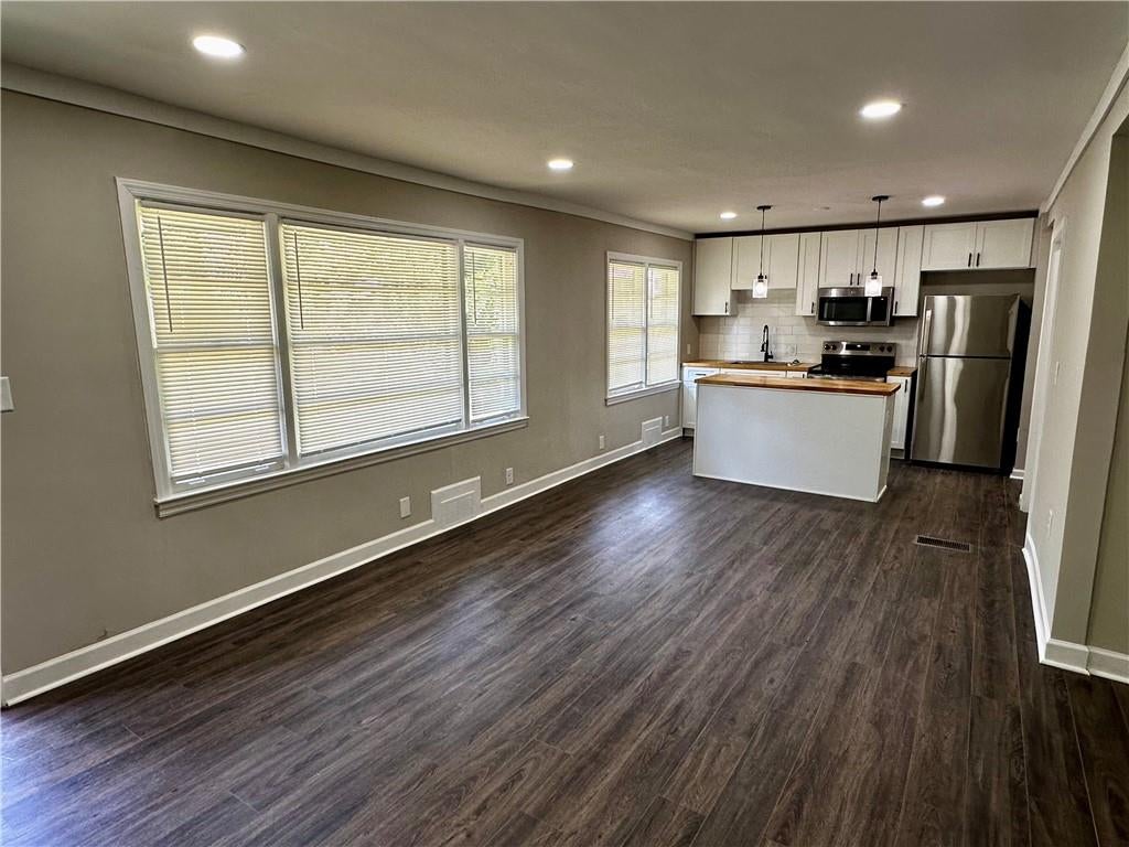 1968 Rosewood Road