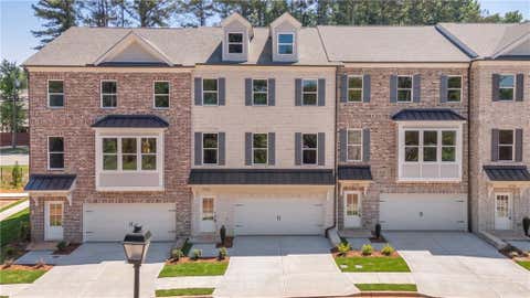 Townhouse For Sale - 2741 Hallwood Lane<br/> Suwanee, GA 30024