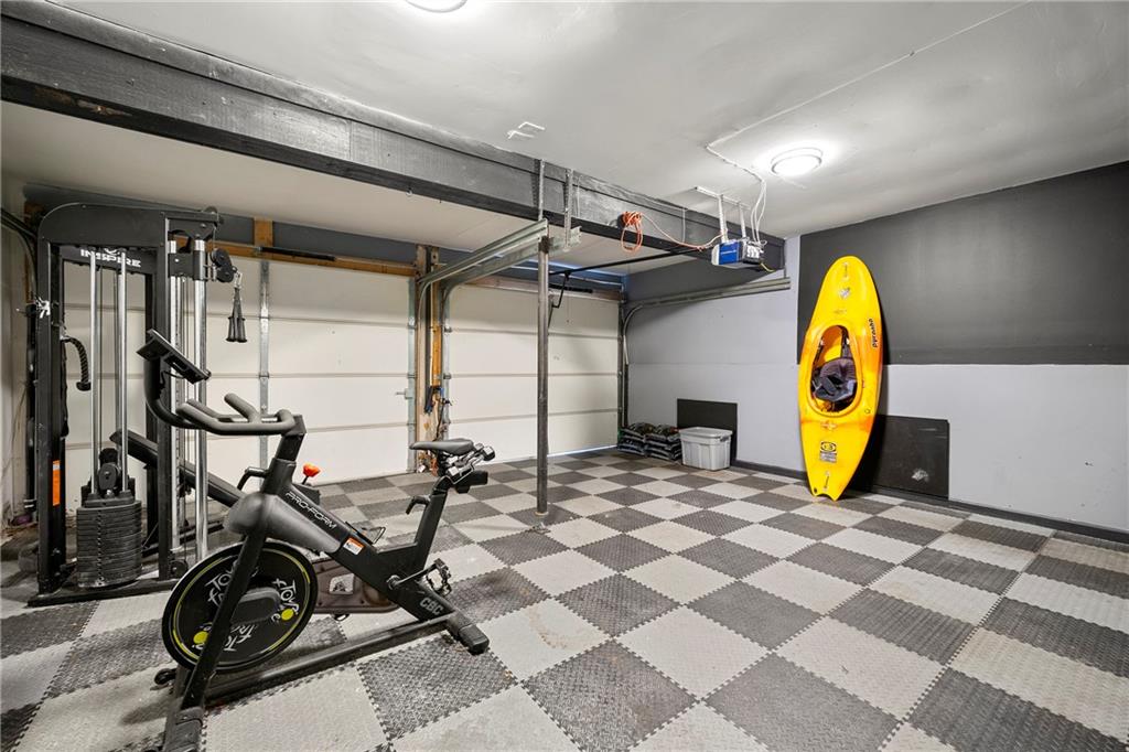 PINECREST 1 - Residential
