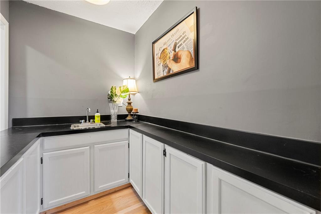 PINECREST 1 - Residential
