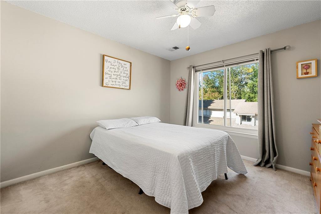 PINECREST 1 - Residential