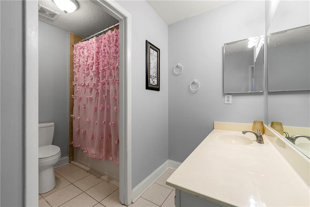 PINECREST 1 - Residential