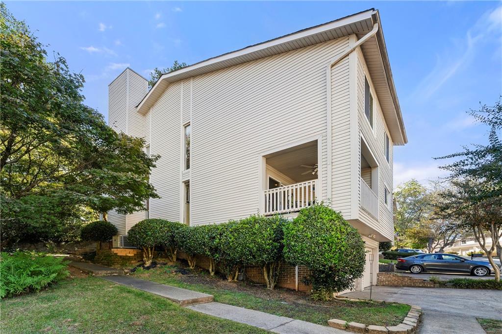 PINECREST 1 - Residential