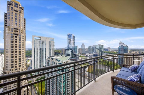 Condo For Sale - 3445 Stratford Road #3408<br/> Atlanta, GA 30326