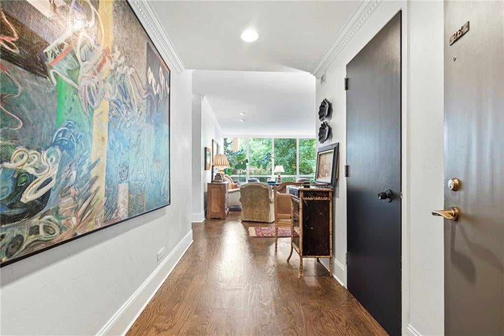 2575 Peachtree Road NE 2E
