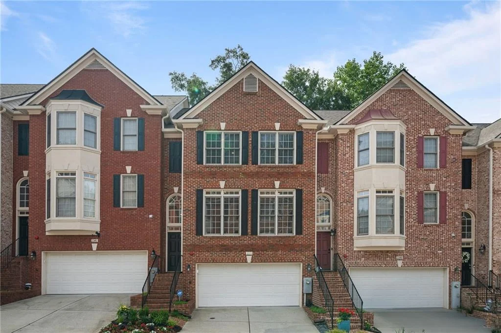 2144 Briarwood Bluff NE