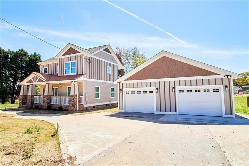 290 VALLEY HILL Road SW