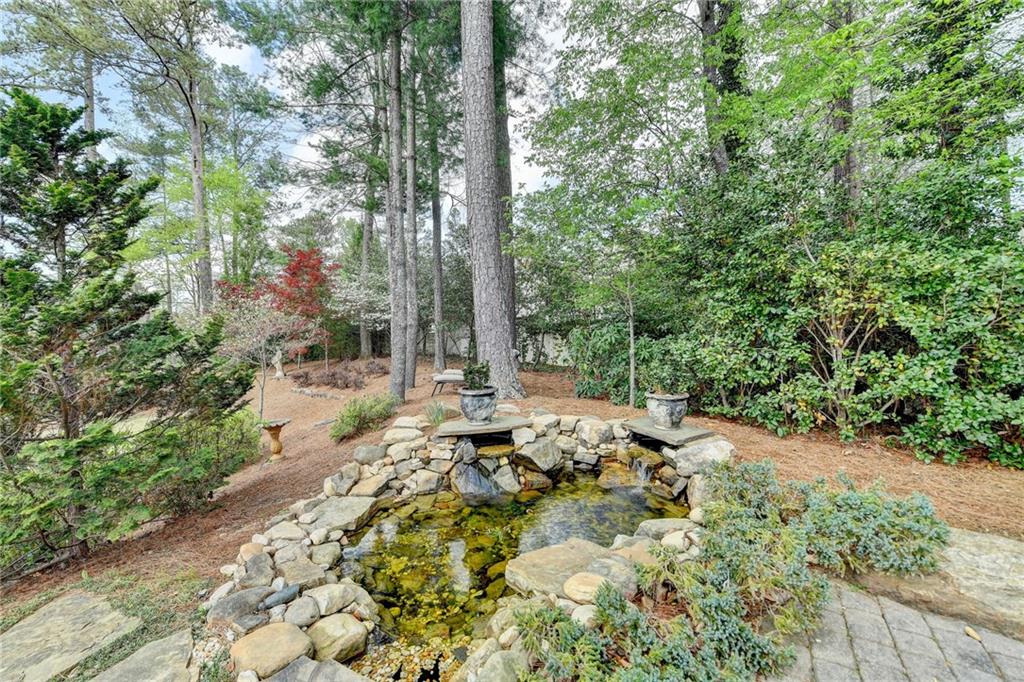 803 Amerden Ponds Court, Johns Creek, Georgia image 14