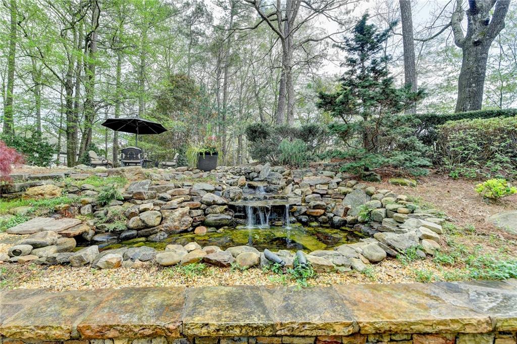 803 Amerden Ponds Court, Johns Creek, Georgia image 7