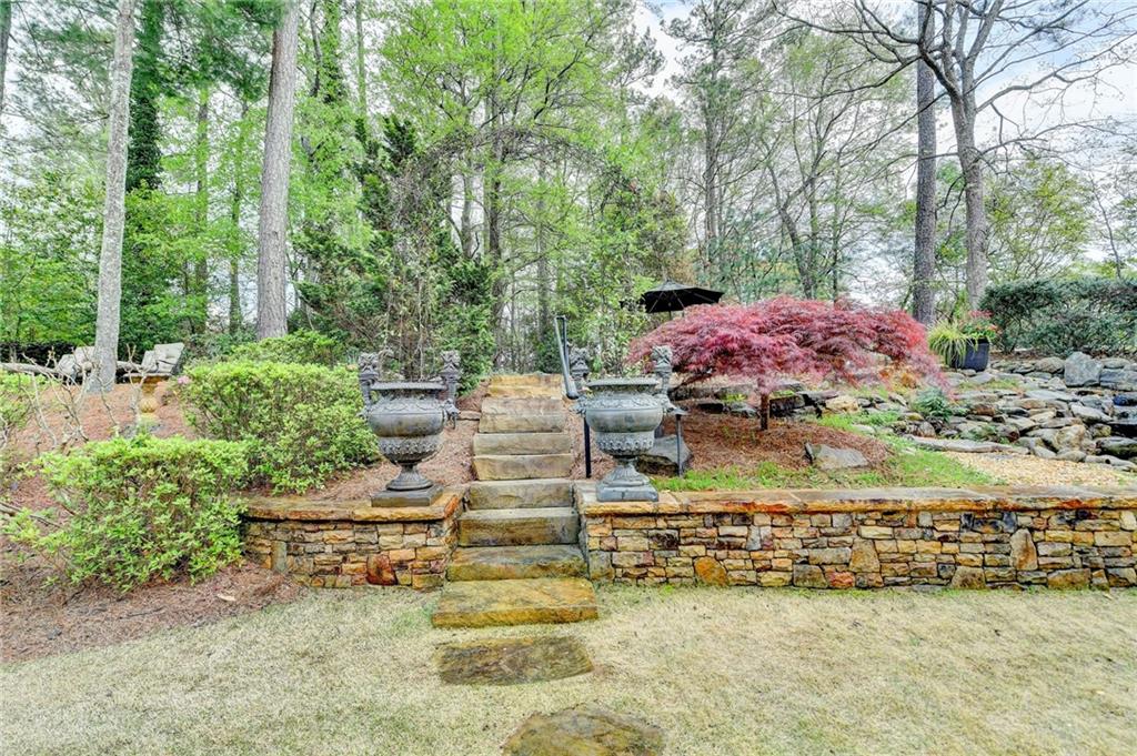 803 Amerden Ponds Court, Johns Creek, Georgia image 5