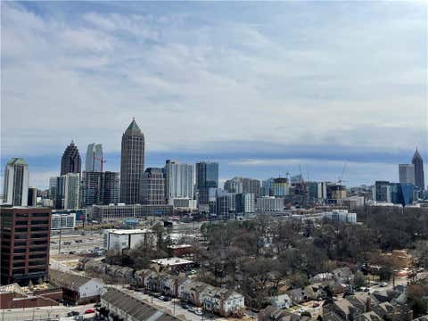 Condo For Rent - 270 17th Street #1602<br/> Atlanta, GA 30363