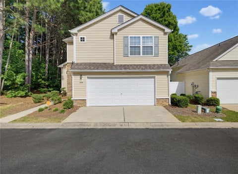 Homes For Sale - 904 Windcroft Circle<br/> Cobb County, Acworth, GA 30101