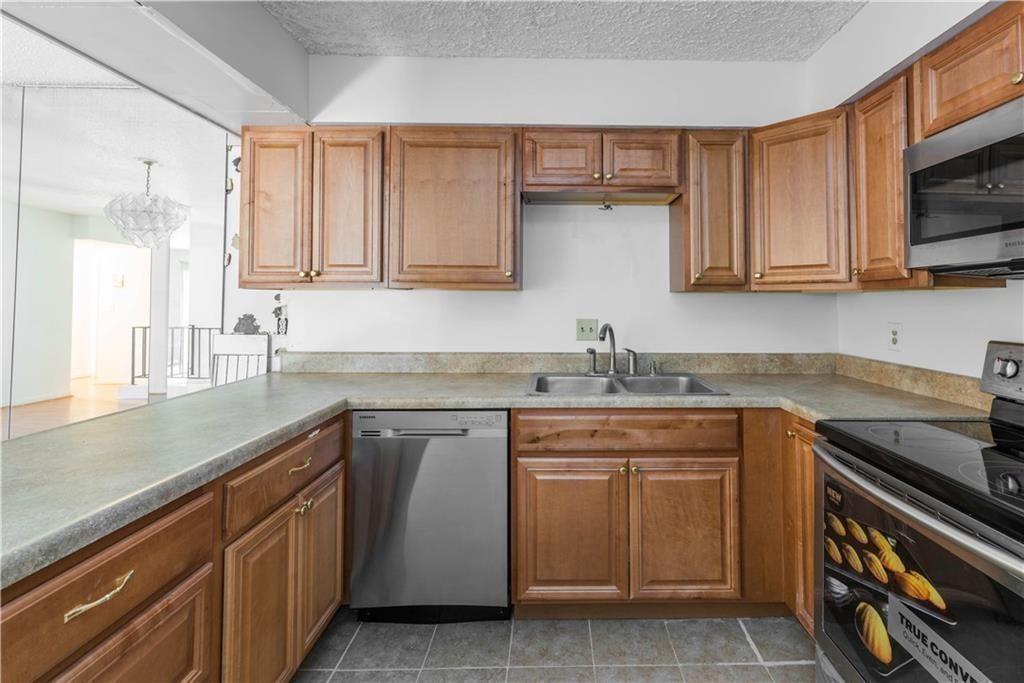 1213 Camelot Drive
