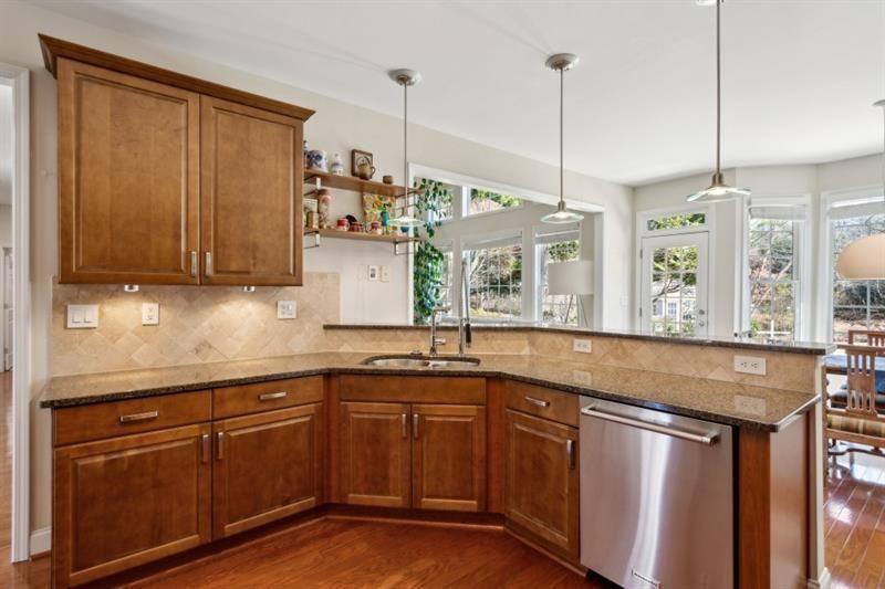 Lakefield Manor - Residential