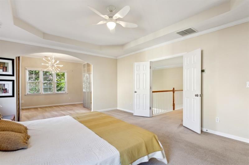 Lakefield Manor - Residential