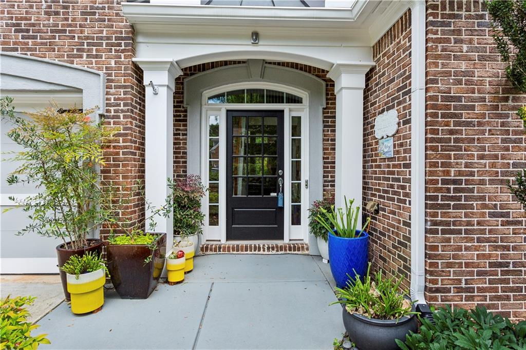 Lakefield Manor - Residential