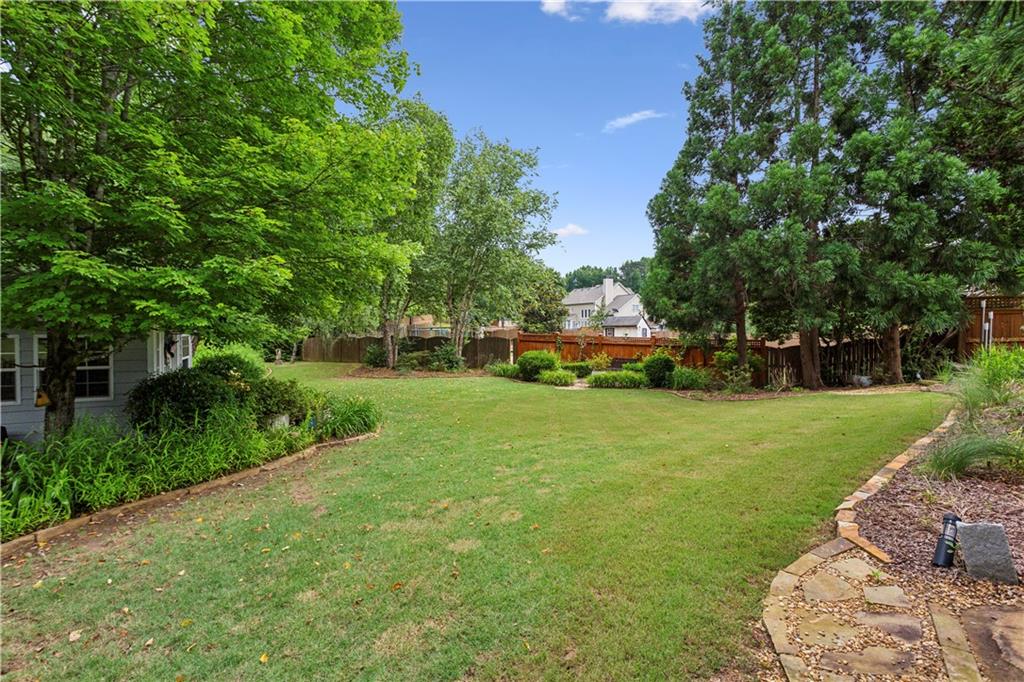 Lakefield Manor - Residential