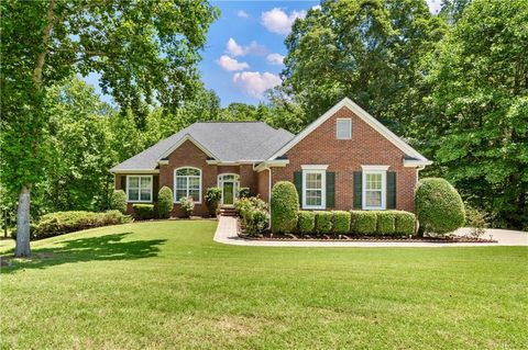 A home in Dacula