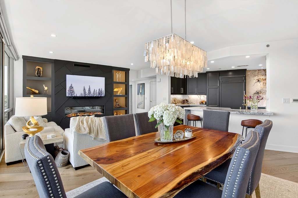 700 Park Regency Place NE 1106