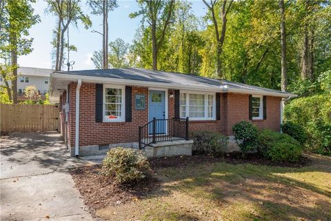 2555 Mccurdy Way Decatur GA 30033