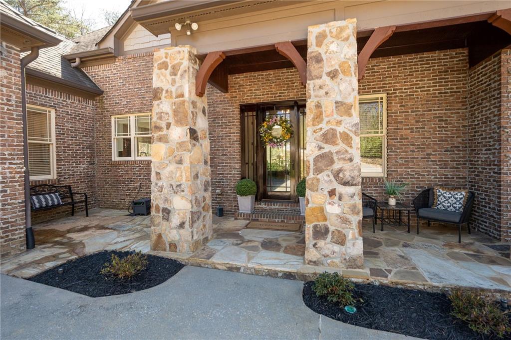15 York Trace