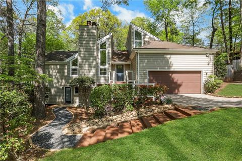 Photo of 225 Tawneywood Way, Alpharetta, GA 30022 (MLS # 7751208)