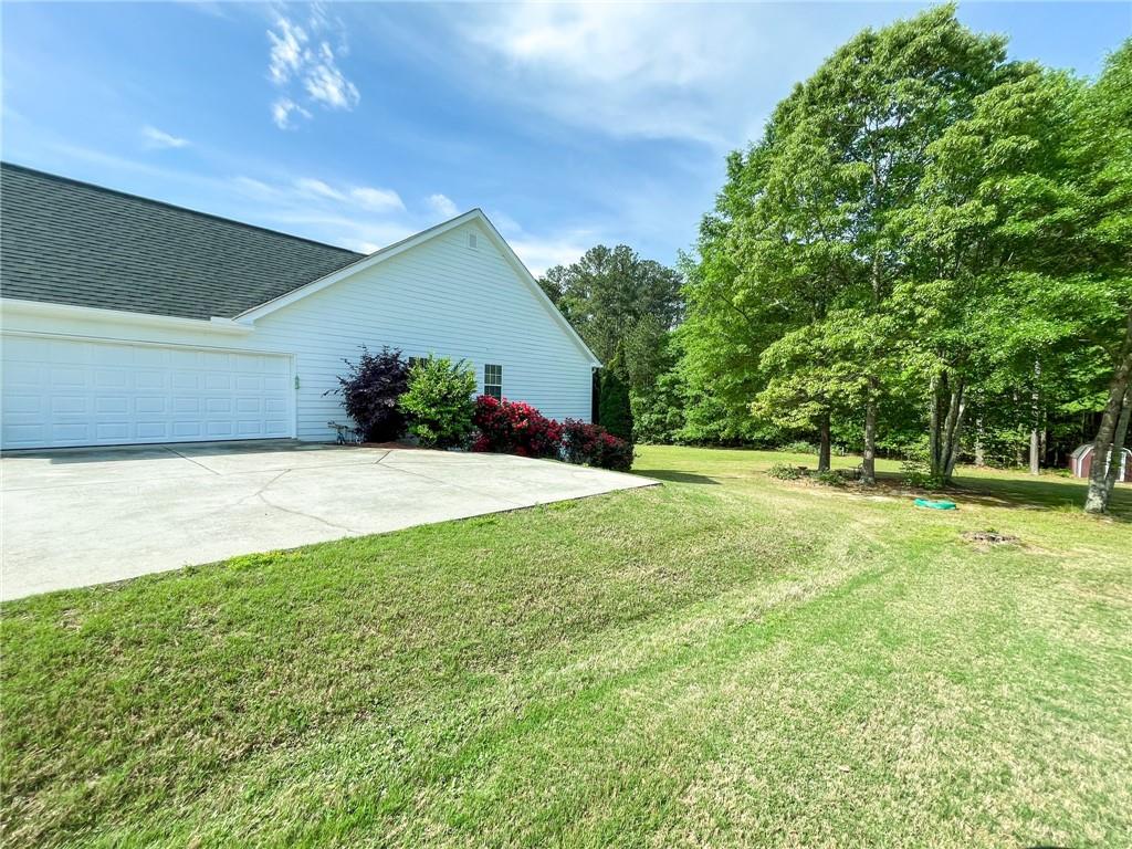 1412 Brighton Place, Loganville, Georgia image 5