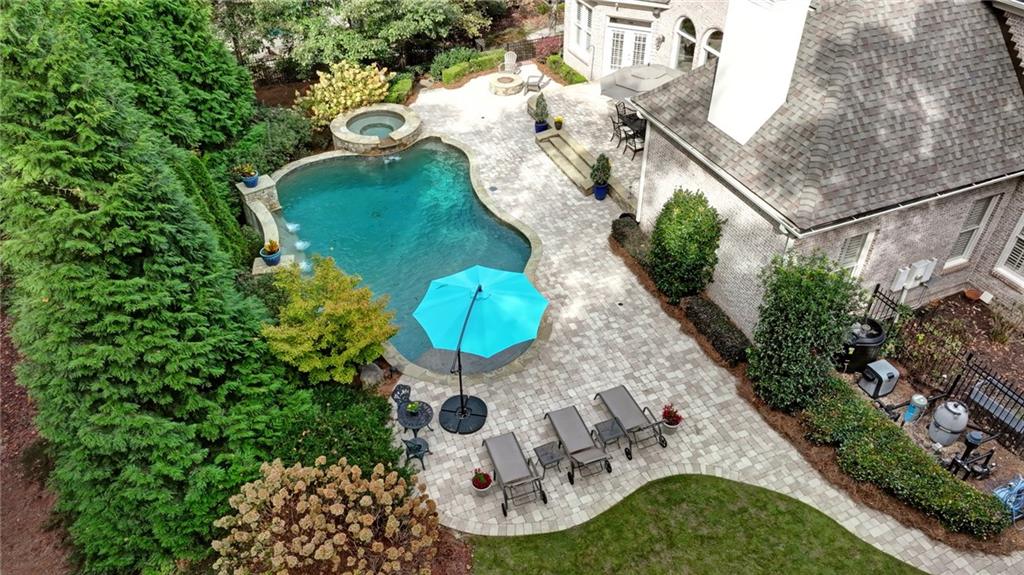 10225 Worthington Manor