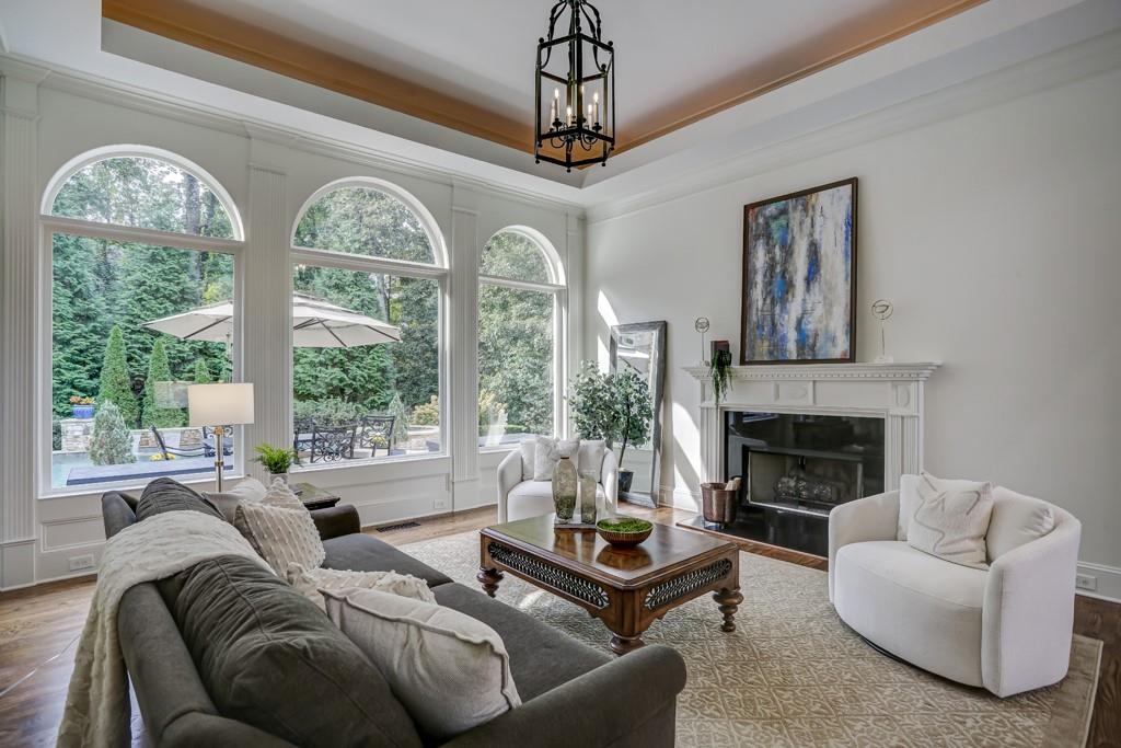 10225 Worthington Manor