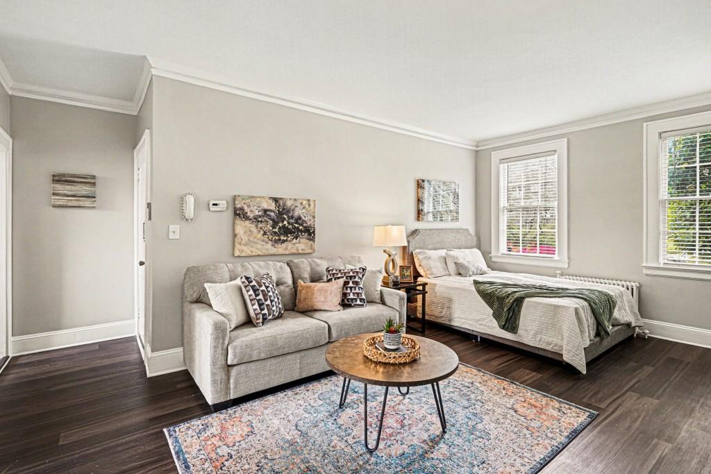 21 Peachtree Memorial Drive NW 8