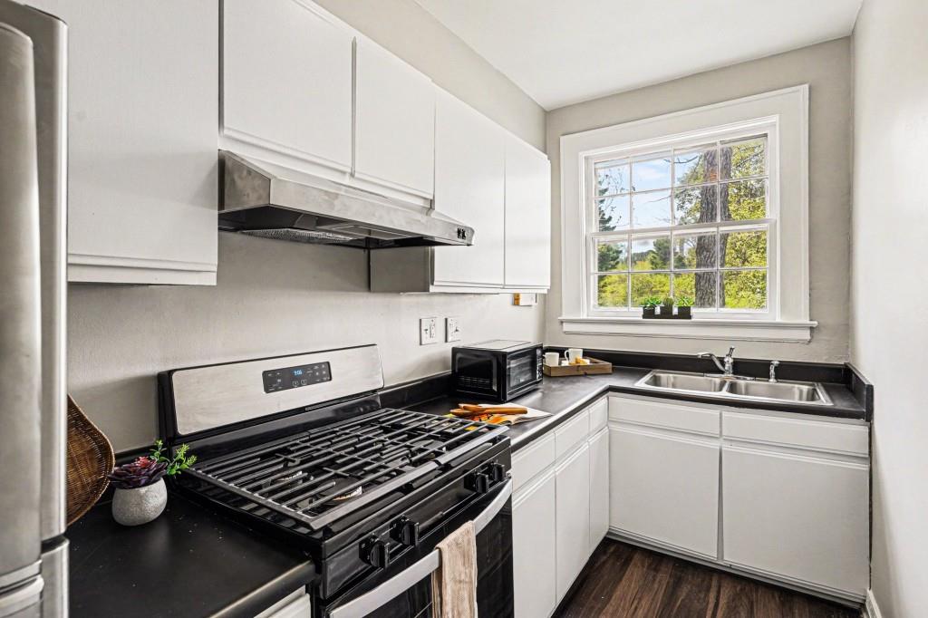 21 Peachtree Memorial Drive NW 8