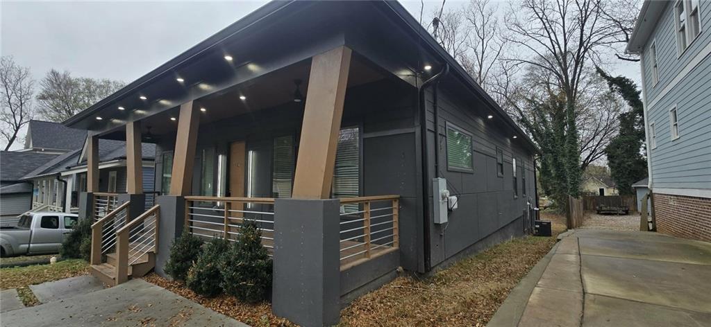 762 Cooper Street SW