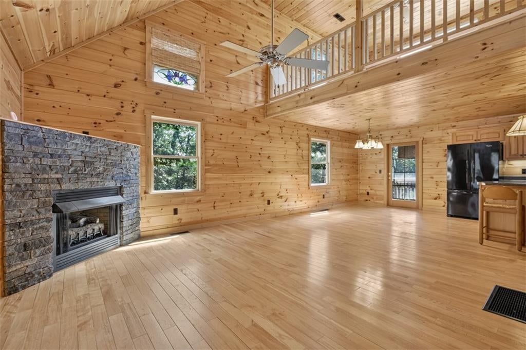 388 Palisade Drive