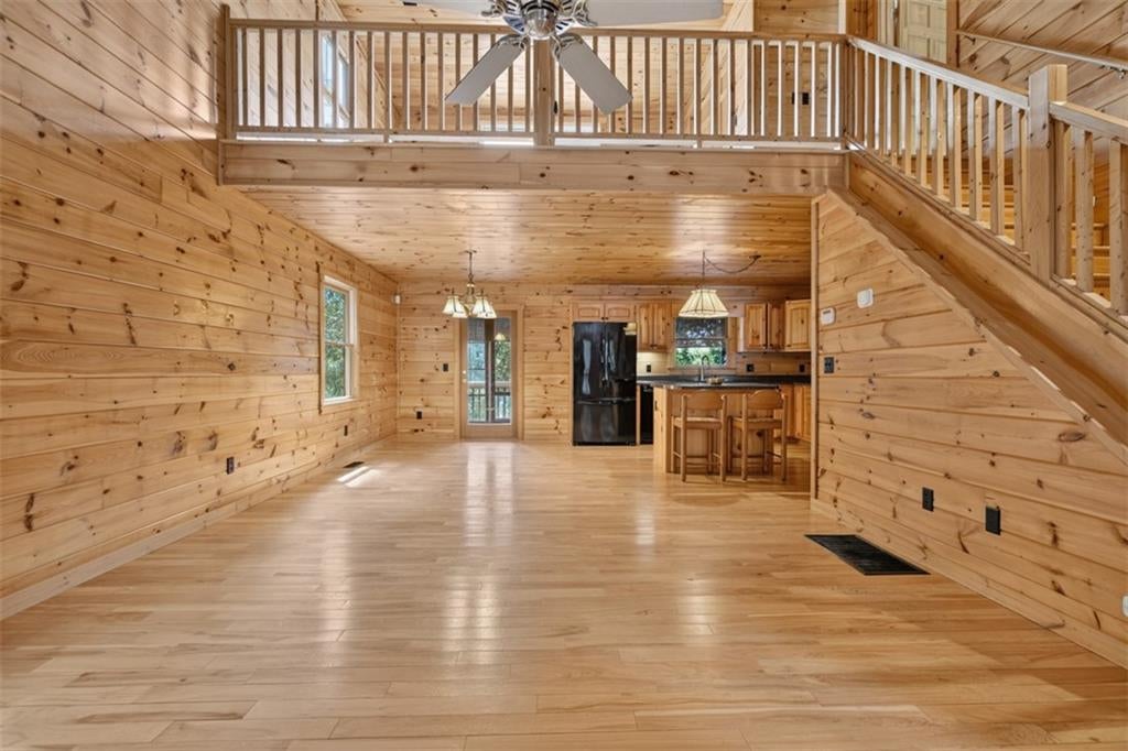 388 Palisade Drive