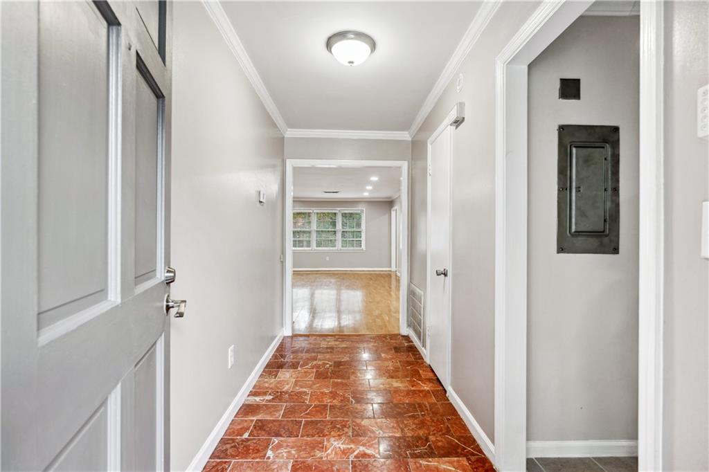 2404 Northlake Court, Atlanta, Georgia image 6