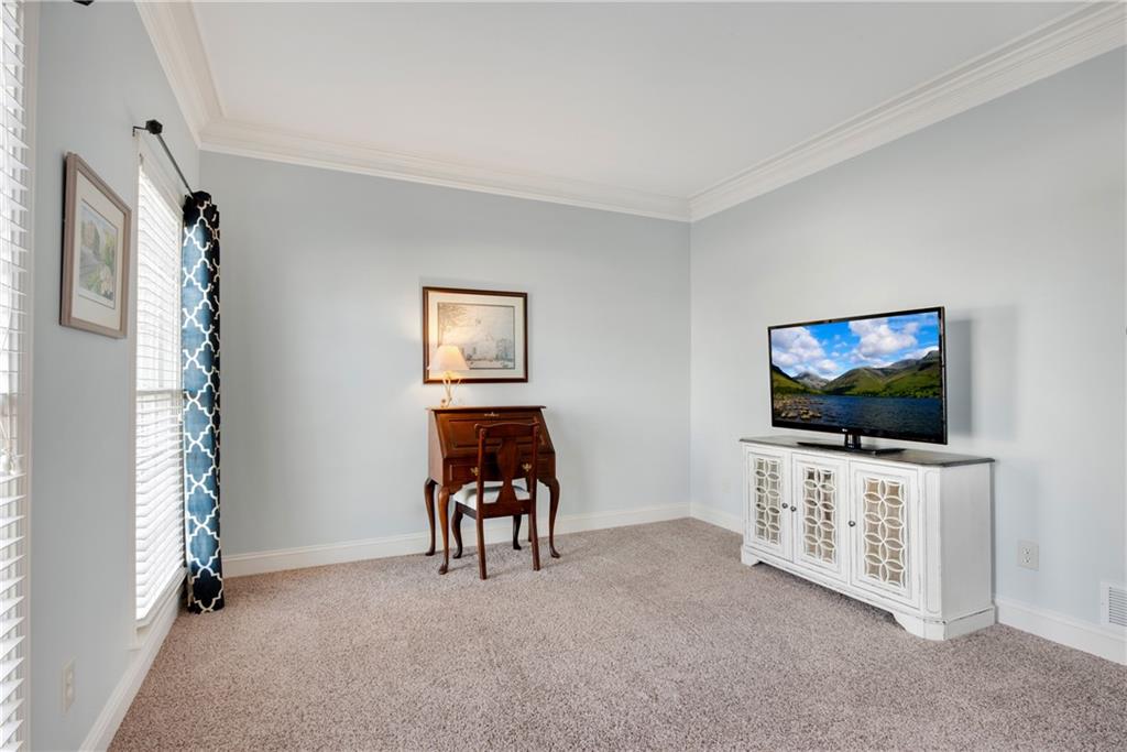 5589 Hedge Brooke Drive NW