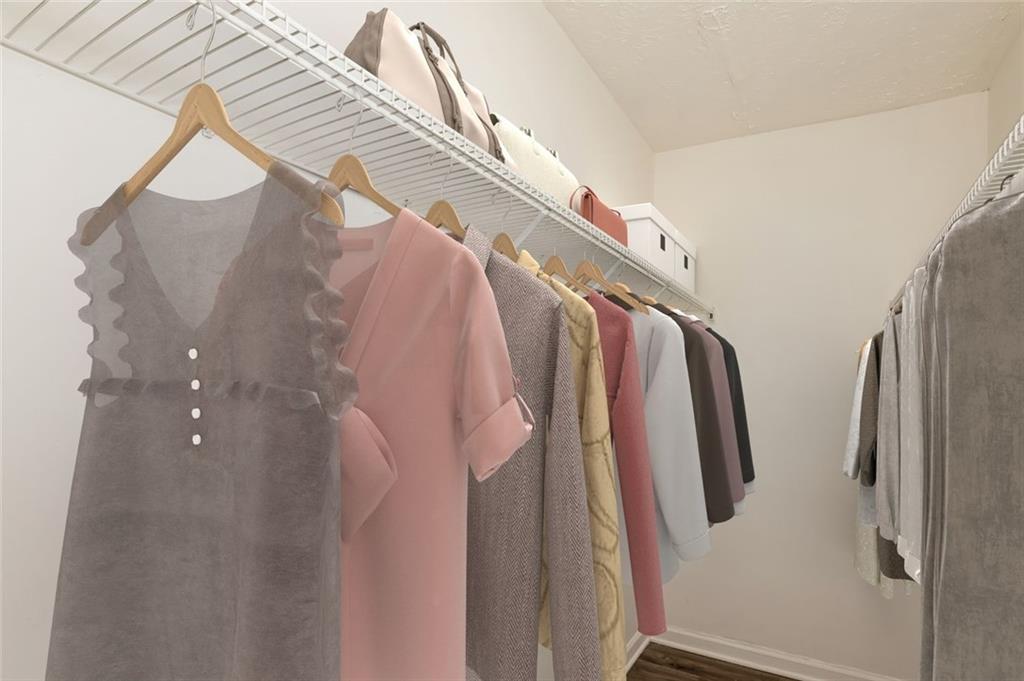 FOUR OAKS - Residential