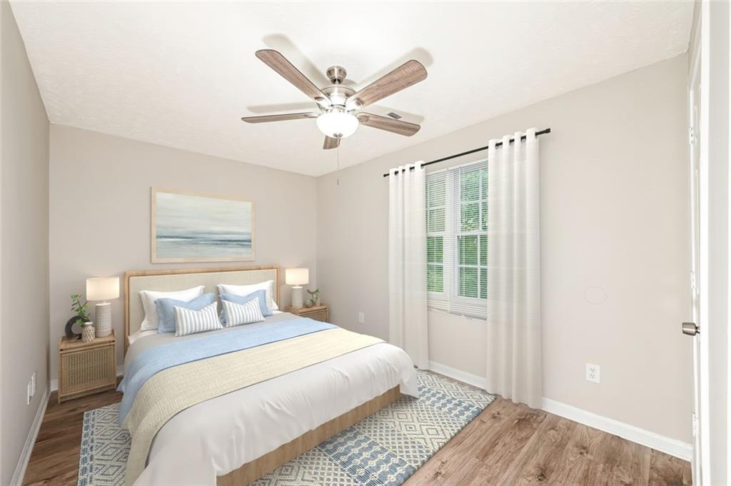 FOUR OAKS - Residential