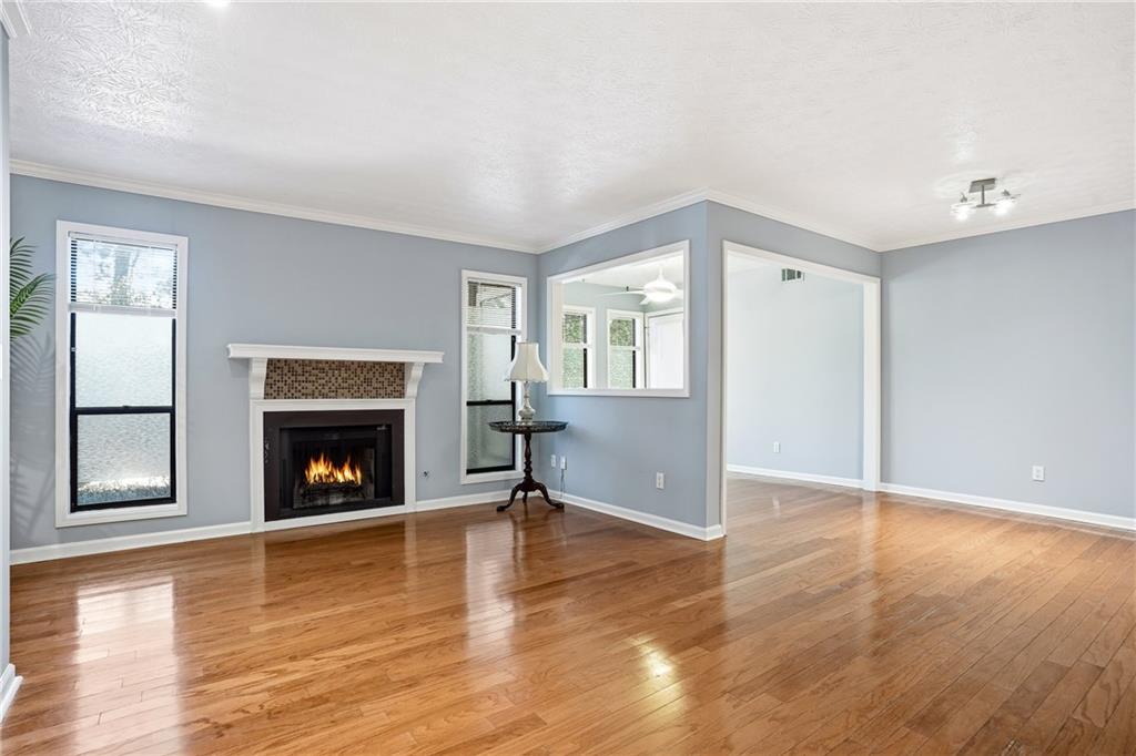 5081 Woodridge Way