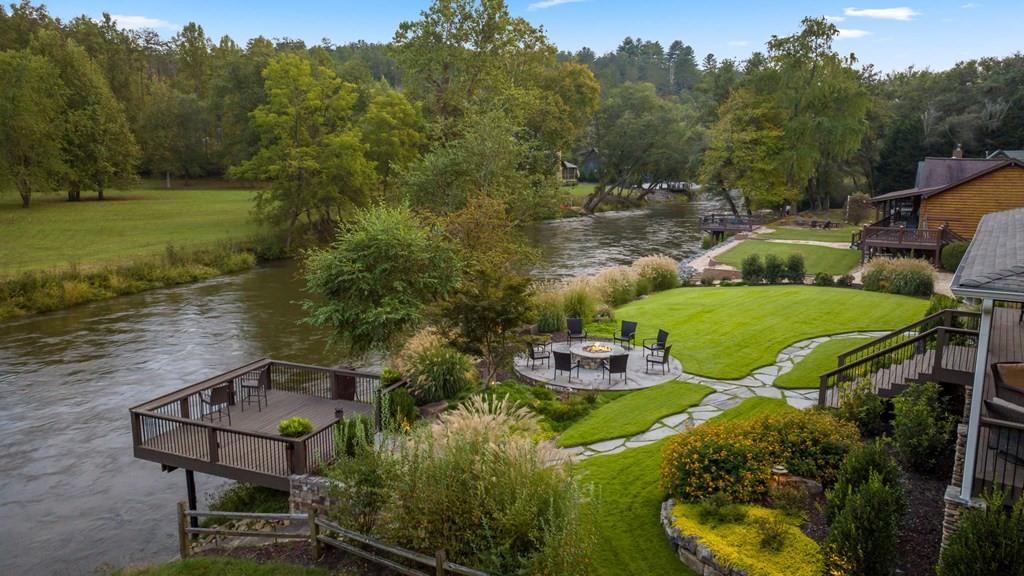547 Toccoa River Lane