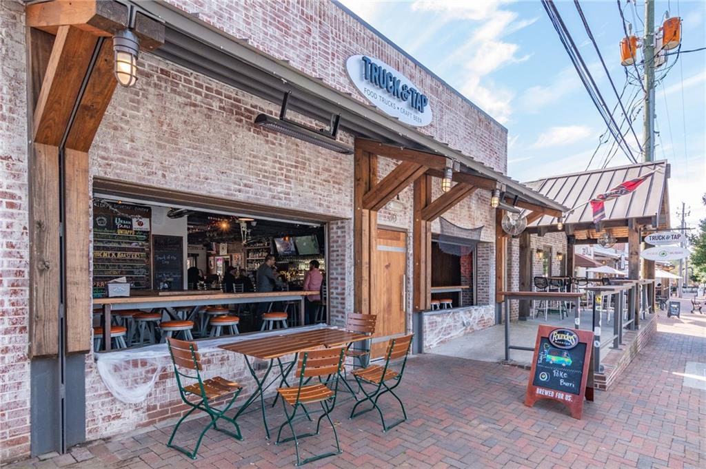 The Maxwell - Residential Lease