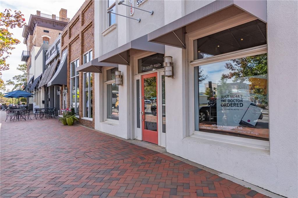 The Maxwell - Residential Lease