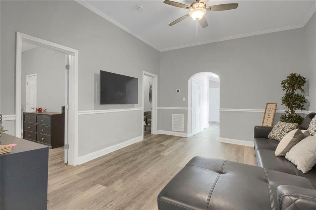 752 Cooper Street SW