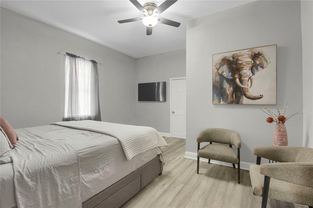 752 Cooper Street SW