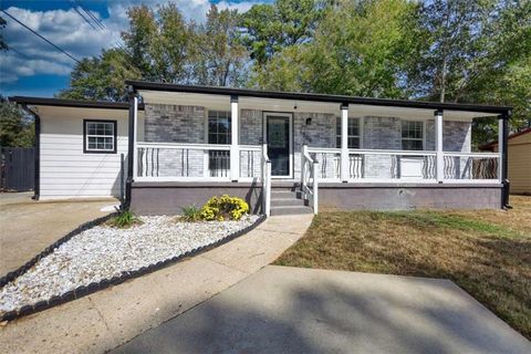 1506 Ravenel Road Conley GA 30288