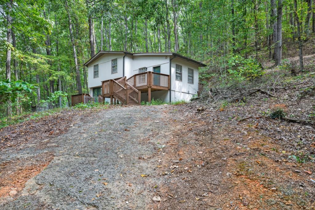 256 Robin Hood Lane