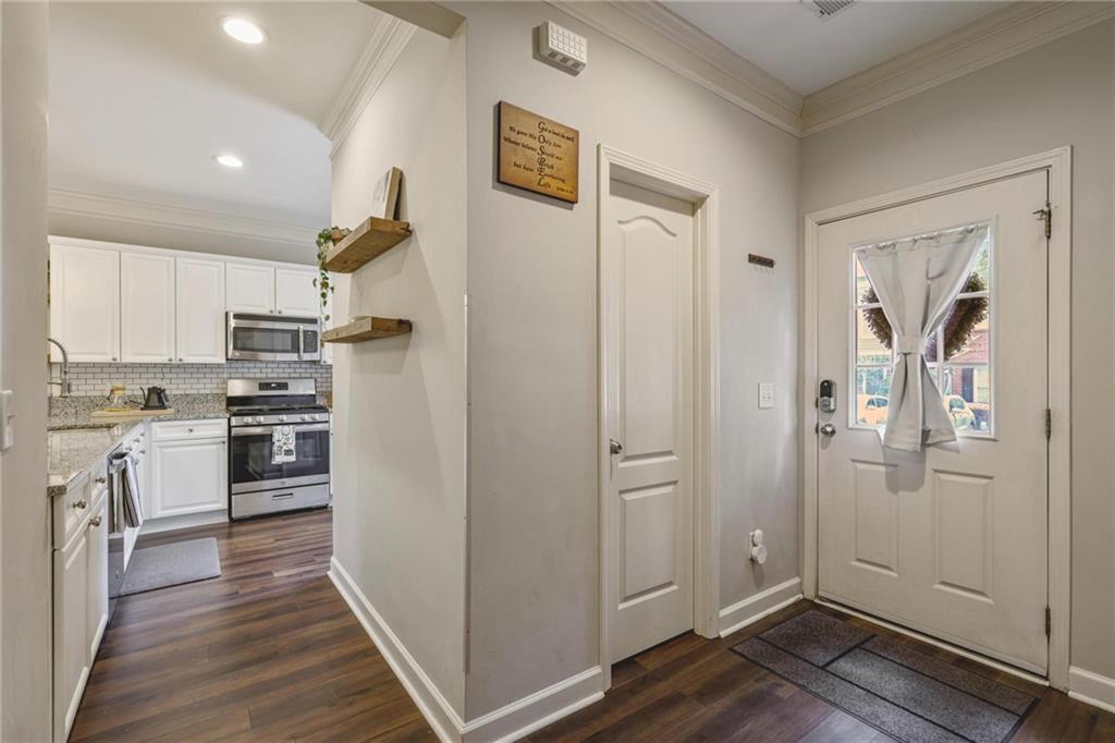 1244 Harris Commons Place