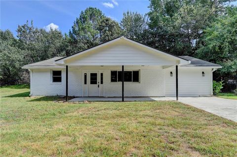 A home in Dacula