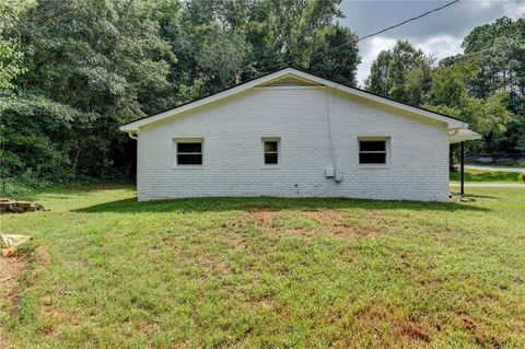 A home in Dacula